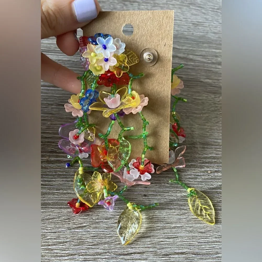 Zara flower earrings A147